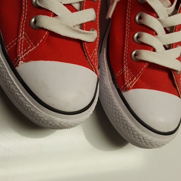 Red Converse All Stars Low Top Chucks - Picture 5 of 6